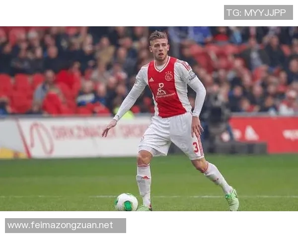 威尔郡与华斯兰德的激烈对决揭示足球战术与团队协作的重要性